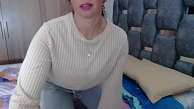 sara hott 1 online show from 26, 1, 2025