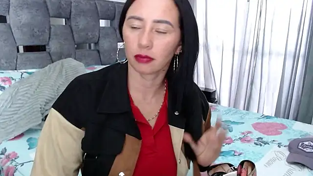 sara hott 1 online show from 26, 9, 2025