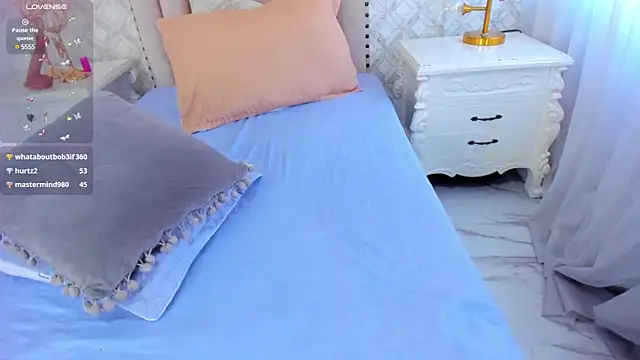 Pia Johnson  online show from 23, 1, 2025