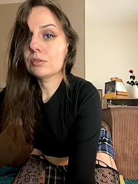 Snapshot of hades4ness chatting on 30, 9, 2025 hades4ness online show from 30, 9, 2025