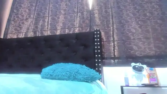 amareto queen online show from 17, 2, 2026