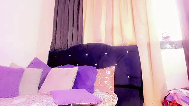 Snapshot of lesly_xx chatting on 20, 4, 2026 lesly xx online show from 20, 4, 2026
