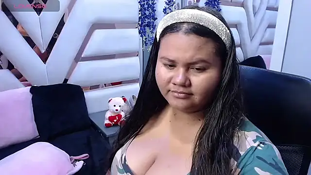 Snapshot of ValenTitis chatting on 14, 4, 2026 ValenTitis online show from 14, 4, 2026