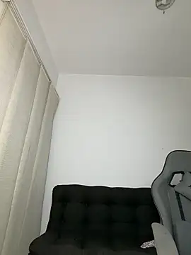 Snapshot of mi_suk11 chatting on 11, 2, 2026 mi suk11 online show from 11, 2, 2026