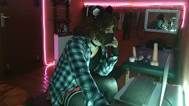 Ginny-the-bdsm-nympho online show from 13, 3, 2025