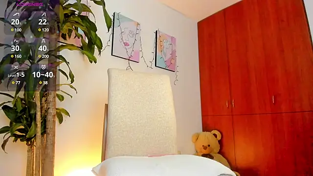 Snapshot of alessia1__ chatting on 11, 3, 2025 alessia1 online show from 11, 3, 2025