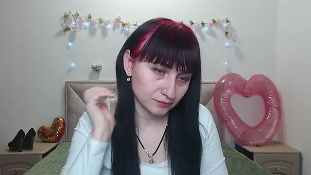 NinaFlawlees online show from 5, 3, 2026