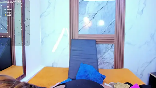 HannyMansonh online show from 28, 10, 2025