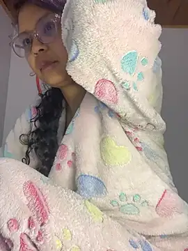 Snapshot of Hathorlove chatting on 5, 3, 2025 Hathorlove online show from 5, 3, 2025