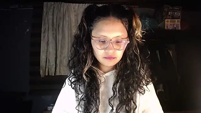 Snapshot of Hathorlove chatting on 9, 3, 2026 Hathorlove online show from 9, 3, 2026