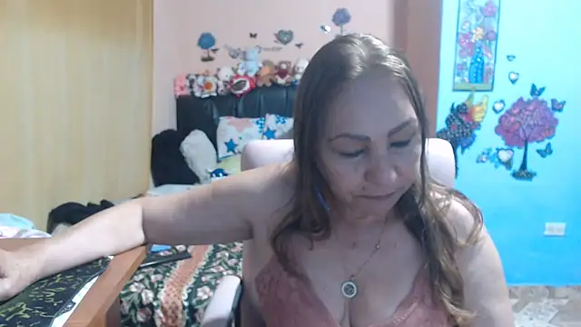 milfeddy  online show from 14, 4, 2026