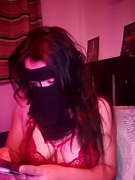 Snapshot of Bayan-Queen chatting on 4, 11, 2025 Bayan-Queen online show from 4, 11, 2025