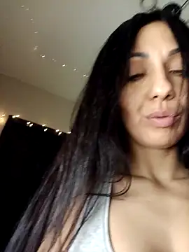 LeticiaWoods online show from 6, 12, 2024