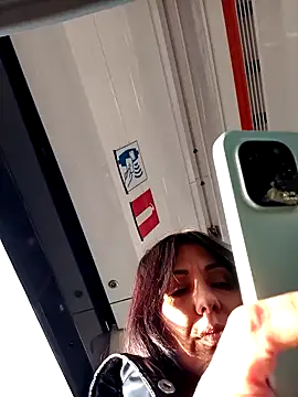 LeticiaWoods online show from 11, 12, 2024