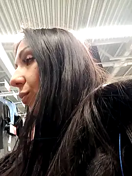 LeticiaWoods online show from 4, 1, 2025