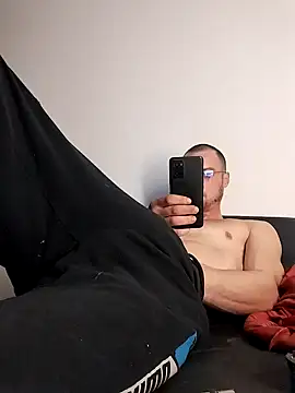 Snapshot of kgltintan chatting on 19, 12, 2024 kgltintan online show from 19, 12, 2024