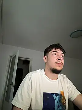 Snapshot of cristianr18 chatting on 14, 7, 2026 cristianr18 online show from 14, 7, 2026