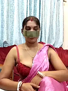 Queen Dolly online show from 15, 12, 2024