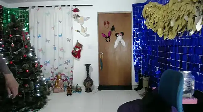 Sweett Anya online show from 1, 1, 2025