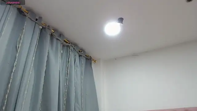 kimberlyshantal online show from 27, 2, 2025