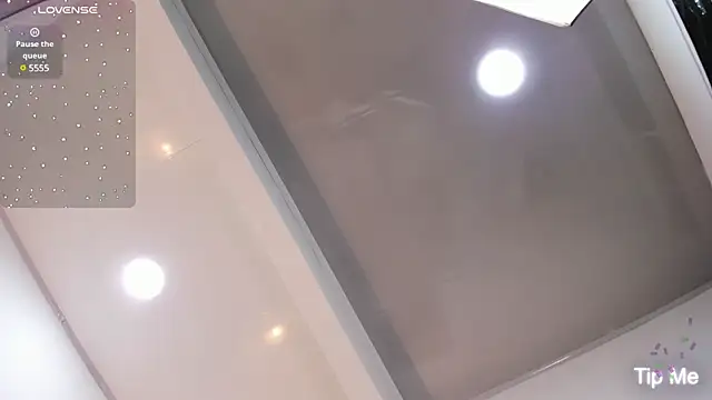 Naughty  Mom online show from 14, 1, 2025