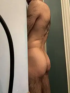 Snapshot of ValentinoRollstars chatting on 8, 3, 2025 ValentinoRollstars online show from 8, 3, 2025