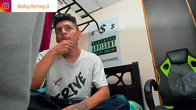 Snapshot of davidlatin66 chatting on 2, 3, 2025 davidlatin66 online show from 2, 3, 2025