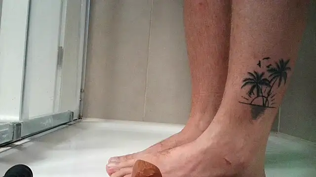 Snapshot of angelus112 chatting on 8, 10, 2025 angelus112 online show from 8, 10, 2025