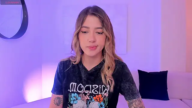 EveBensonX online show from 15, 3, 2025