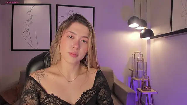 EveBensonX online show from 19, 2, 2026