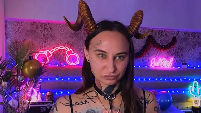 Cool Freak  online show from 29, 11, 2025