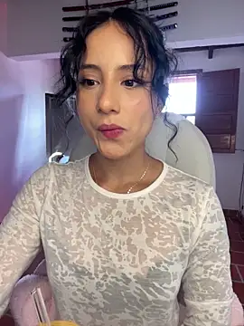 Snapshot of Ale_Lewis chatting on 19, 3, 2026 Ale Lewis online show from 19, 3, 2026