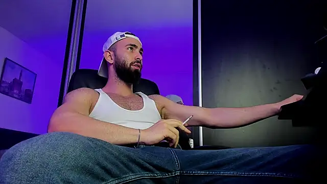 Snapshot of MichaelMasterss chatting on 28, 2, 2025 MichaelMasterss online show from 28, 2, 2025