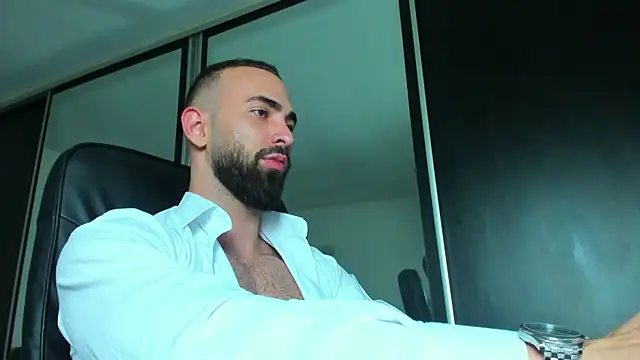 Snapshot of MichaelMasterss chatting on 5, 3, 2025 MichaelMasterss online show from 5, 3, 2025