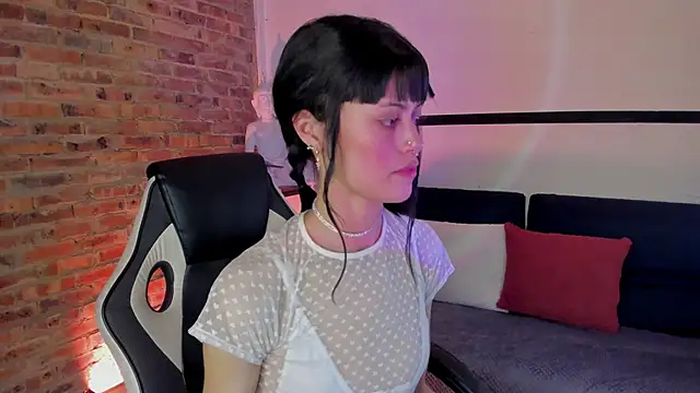 Snapshot of _Jessy_Moon_ chatting on 6, 2, 2025 Jessy Moon online show from 6, 2, 2025