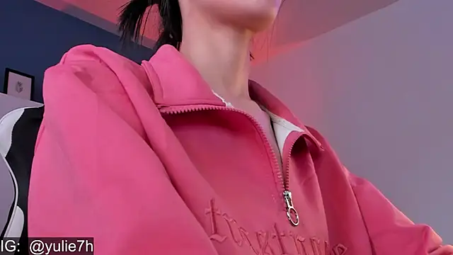 Snapshot of _Jessy_Moon_ chatting on 9, 11, 2025 Jessy Moon online show from 9, 11, 2025