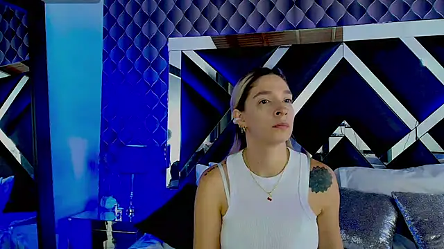 victoriaa lee  online show from 12, 3, 2025