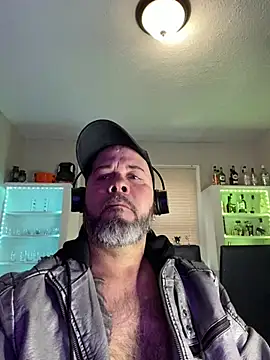 Snapshot of Cristian-Brayan chatting on 4, 3, 2025 Cristian-Brayan online show from 4, 3, 2025