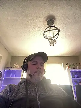 Snapshot of Cristian-Brayan chatting on 6, 3, 2026 Cristian-Brayan online show from 6, 3, 2026