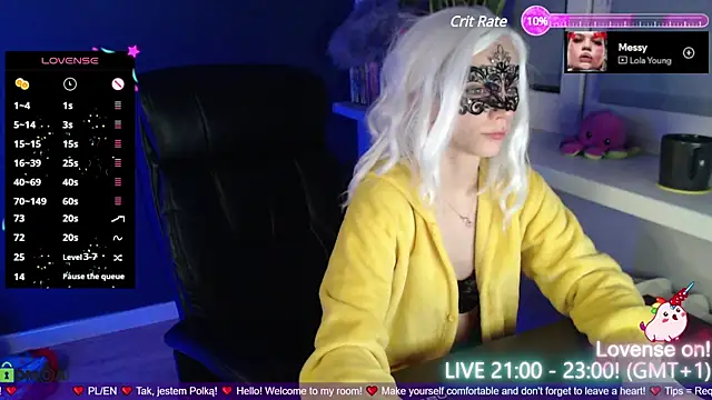 strawberry muffin online show from 8, 1, 2025