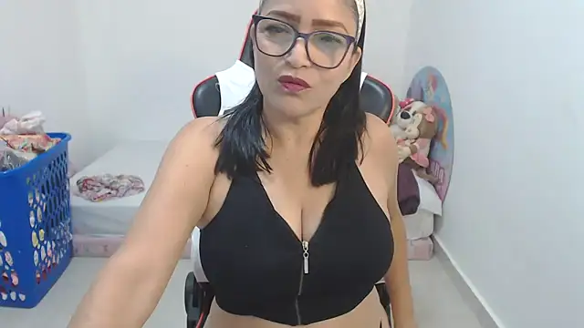 Snapshot of Valentina_lara01 chatting on 7, 2, 2026 Valentina lara01 online show from 7, 2, 2026