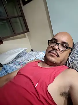 RobertoBuzios22 online show from 15, 3, 2025