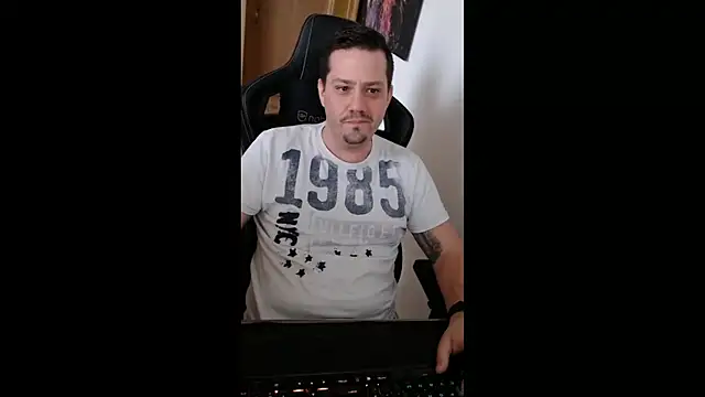 skrottum online show from 19, 2, 2025