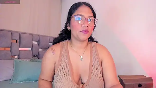 Snapshot of iriss_25 chatting on 7, 4, 2026 iriss 25 online show from 7, 4, 2026