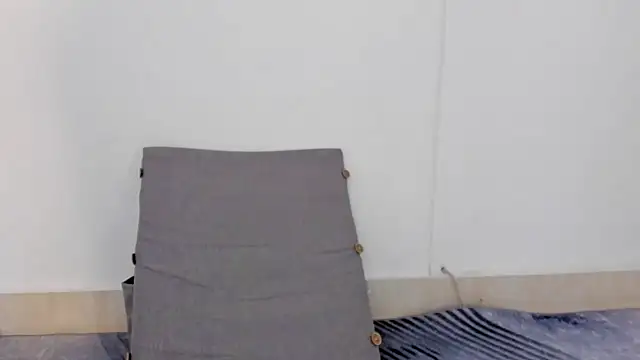 Snapshot of All_yours555 chatting on 4, 1, 2025 All yours555 online show from 4, 1, 2025