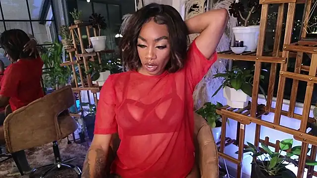 Snapshot of emely_brandon chatting on 7, 12, 2024 emely brandon online show from 7, 12, 2024