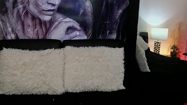 Snapshot of emely_brandon chatting on 27, 9, 2025 emely brandon online show from 27, 9, 2025