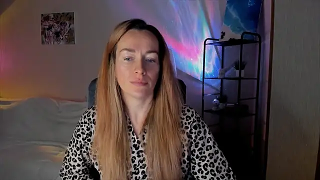 RebeccaMartinez online show from 29, 11, 2025