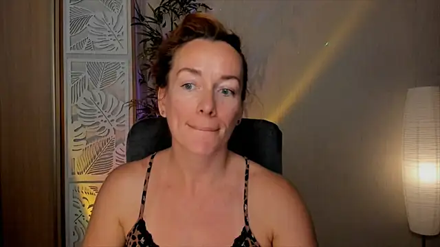RebeccaMartinez online show from 6, 7, 2026