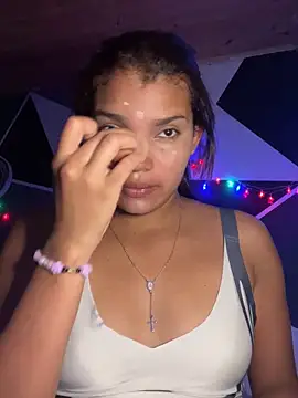 Snapshot of emilyharber chatting on 20, 3, 2026 emilyharber online show from 20, 3, 2026